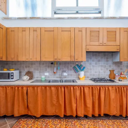 Holiday home Rosso Pepe *